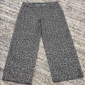 Wild fable low rise baggy animal print wide leg jeans sz 14R